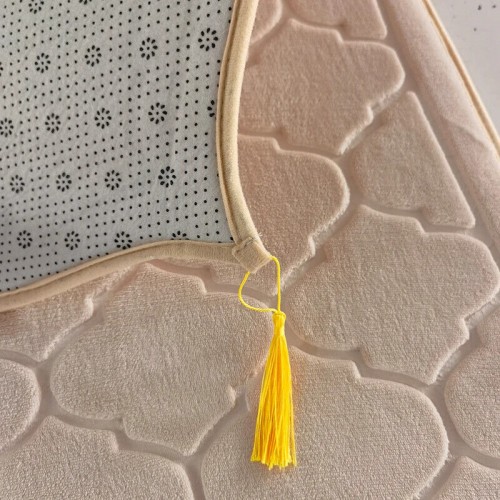 Flannel Embossed Soft Washable Prayer Mat