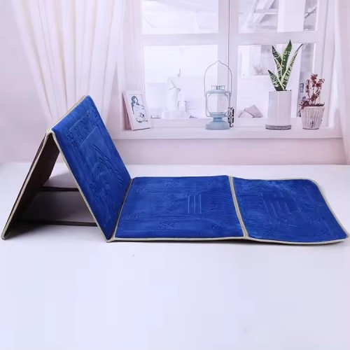 Raschel Embossed Foldable Prayer Mat